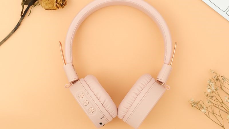 Tai nghe Bluetooth Mozard K8 có vẻ ngoài hiện đại Tai nghe Bluetooth Mozard K8 có vẻ ngoài hiện đại