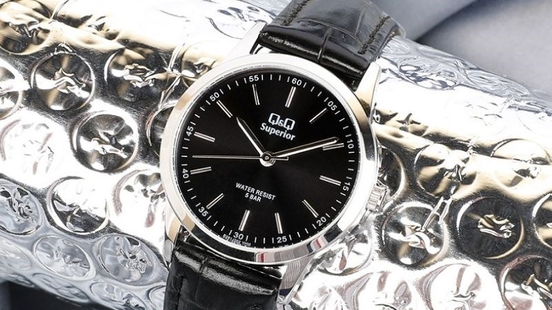 Các sản phẩm đồng hồ Q&Q sẽ có các chỉ số kháng nước khác nhau Các sản phẩm đồng hồ Q&Q sẽ có các chỉ số kháng nước khác nhau