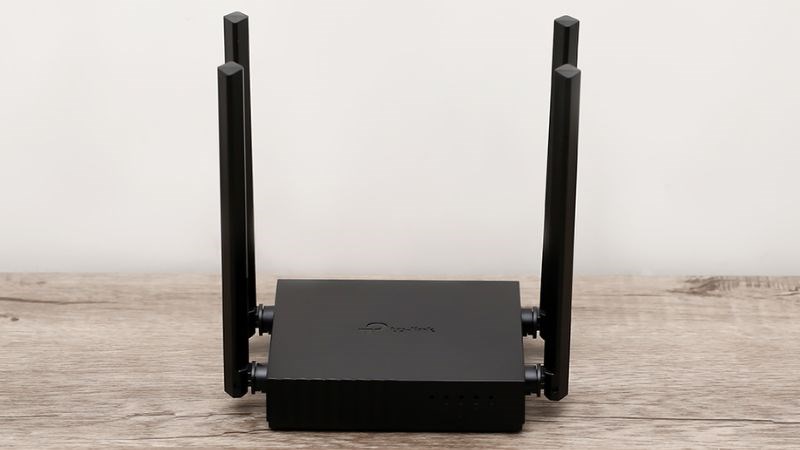 Bộ Phát Sóng Wifi Router Chuẩn AC1200 TP-Link Archer C54 Đen hỗ trợ băng tần kép với đường truyền mạnh mẽ