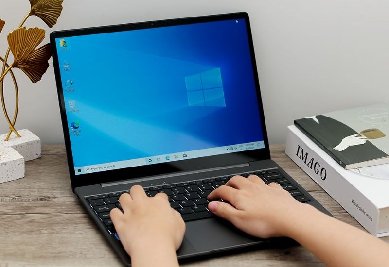 Laptop GemiBook có giá siêu rẻ, thiết kế nhỏ gọn, cấu hình ổn 