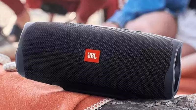 Loa JBL có âm thanh sống động, chân thực