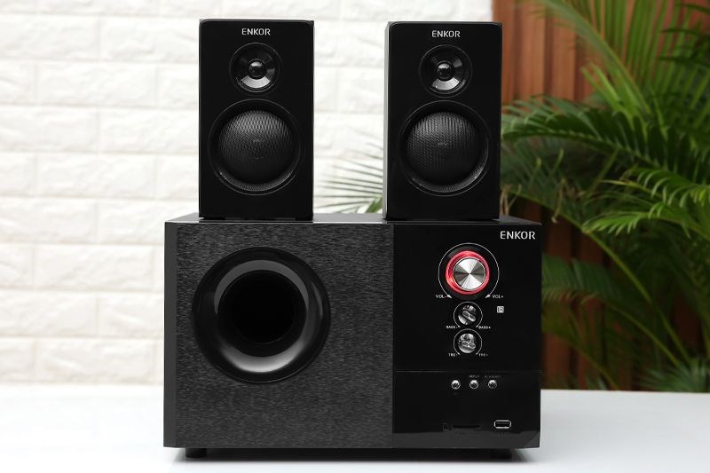 Loa vi tính Bluetooth Enkor S2880 được thiết kế với dạng vân gỗ đẹp mắt Loa vi tính Bluetooth Enkor S2880 được thiết kế với dạng vân gỗ đẹp mắt