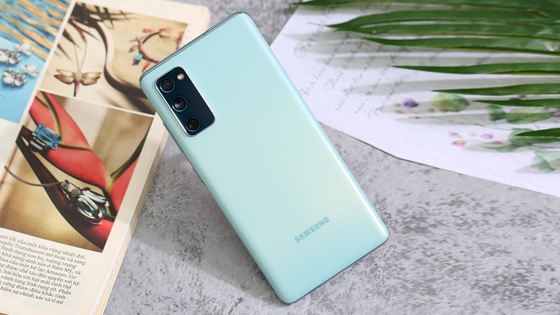 Kiểu dáng tối giản, sang trọng, chất liệu tốt, dùng bền Kiểu dáng tối giản, sang trọng, chất liệu tốt, dùng bền