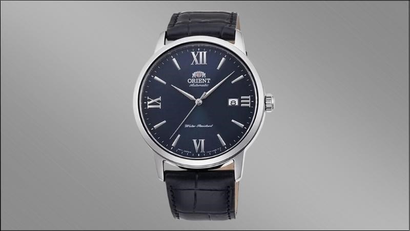 Đồng hồ có khung viền thép không gỉ chắc chắn