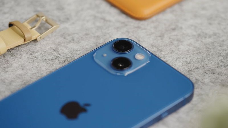 Hiện iPhone 13 vẫn còn rất đáng mua Hiện iPhone 13 vẫn còn rất đáng mua