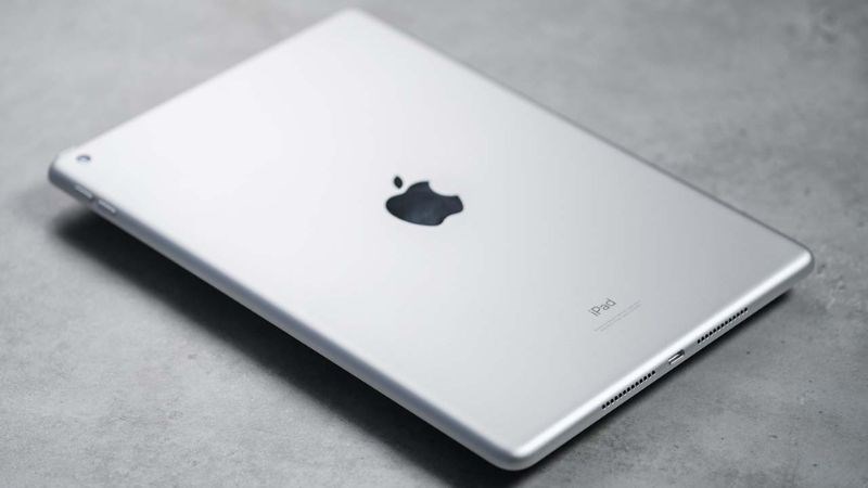 iPad Gen 9 với thiết kế sang trọng đầy quen thuộc với người dùng