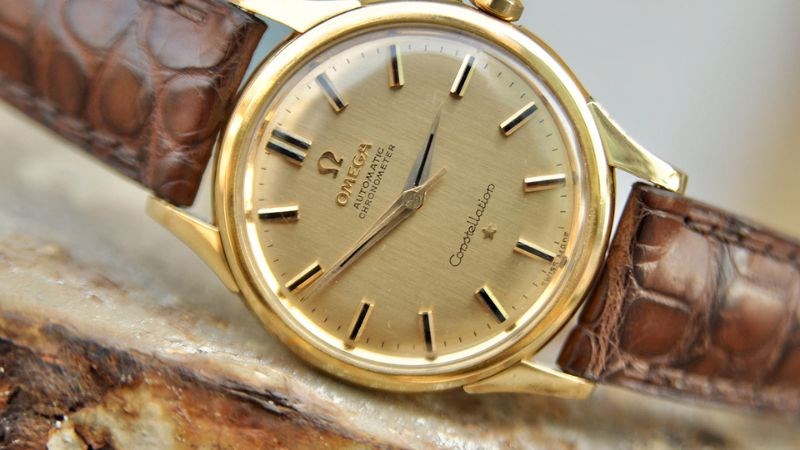 x Đồng hồ Omega thường được các doanh nhân tin tưởng chọn lựa