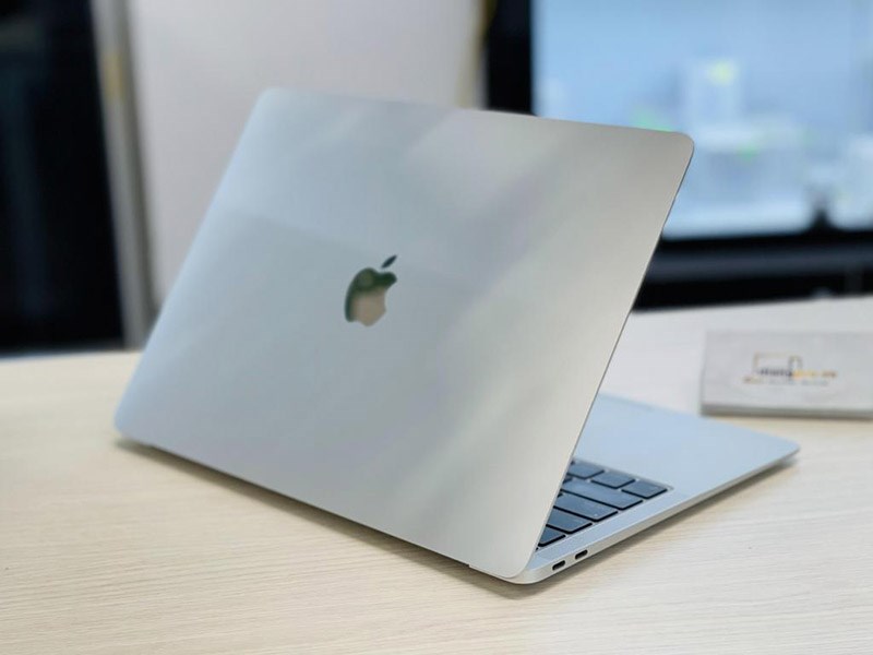 Laptop Apple MacBook Air M1 2020 với kiểu dáng sang chảnh, hiện đại Laptop Apple MacBook Air M1 2020 với kiểu dáng sang chảnh, hiện đại
