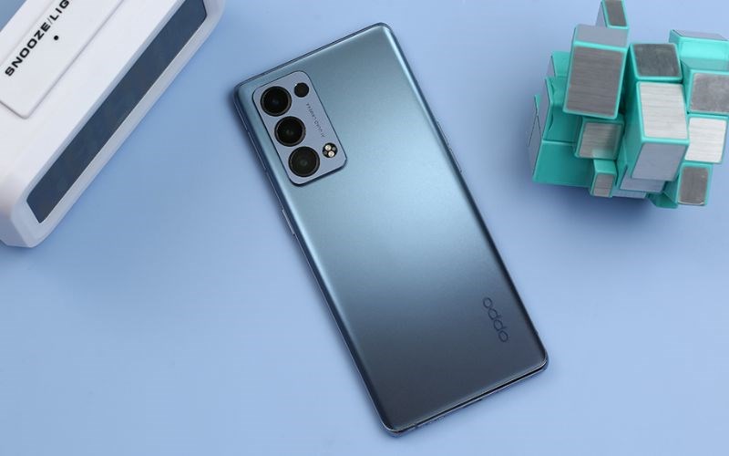 Điện thoại OPPO Reno6 Pro 5G với 4 camera sau mang đến cho bạn những tấm ảnh chất lượng nhất