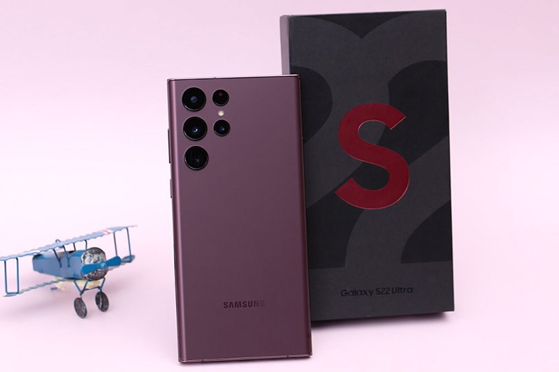 Điện thoại Samsung dòng S đầu tiên được trang bị bút S Pen bên trong máy Điện thoại Samsung dòng S đầu tiên được trang bị bút S Pen bên trong máy