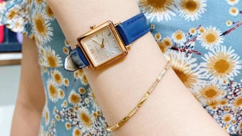 Đồng hồ kết hợp lắc tay giúp bạn đa dạng phong cách Đồng hồ kết hợp lắc tay giúp bạn đa dạng phong cách
