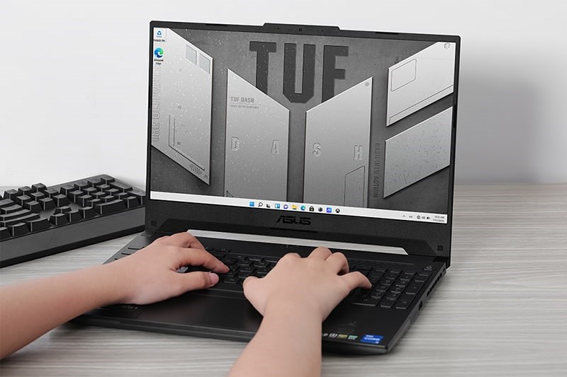 top-10-laptop-asus-dep-nhat-tot-nhat-ma-ban-nen-8 Tấm nền IPS cho góc nhìn rộng lên đến 178 độ
