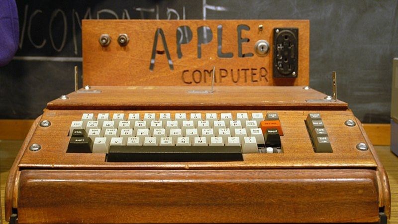 Apple I ra đời lần đầu tiên năm 1976 Apple I ra đời lần đầu tiên năm 1976