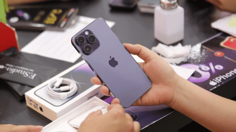 Nên mua iPhone chính hãng để có chế độ bảo hành tốt nhất Nên mua iPhone chính hãng để có chế độ bảo hành tốt nhất