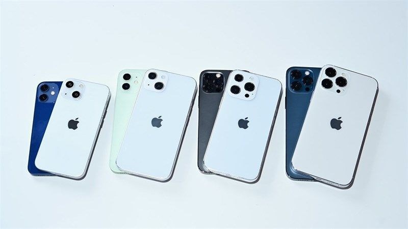 Loạt iPhone thế hệ trước khuyến mãi