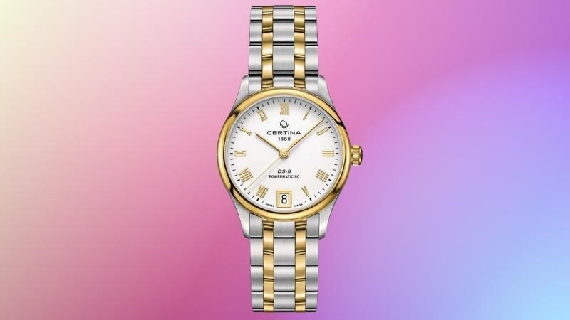 Đồng hồ có khung viền được mạ vàng 24K sang trọng Đồng hồ có khung viền được mạ vàng 24K sang trọng