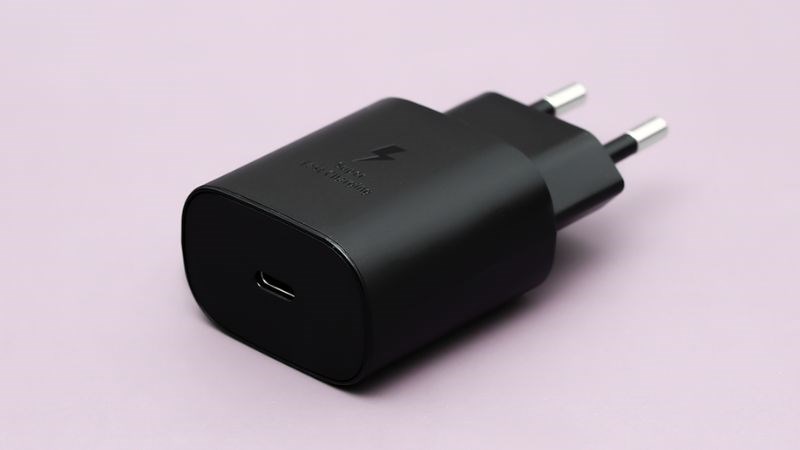 Adapter sạc 25W giảm 10%