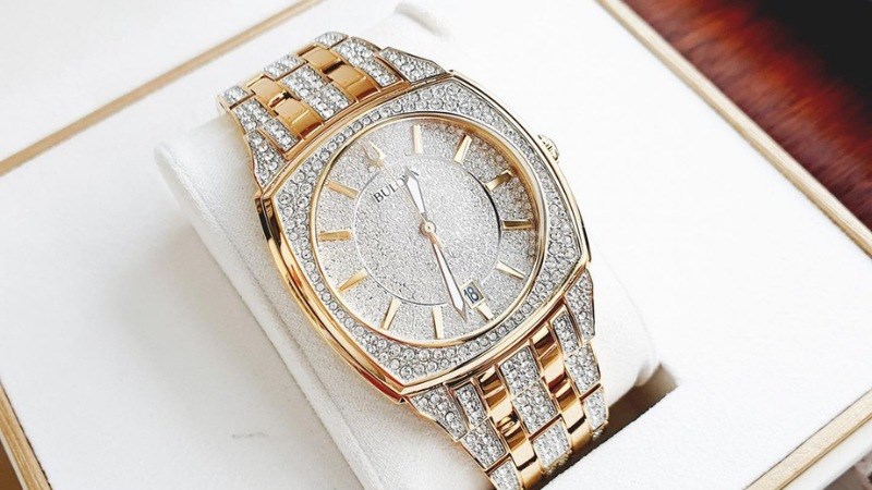 Những chiếc đồng hồ Bulova đính đá kim cương thể hiện sự sang trọng và đẳng cấp Những chiếc đồng hồ Bulova đính đá kim cương thể hiện sự sang trọng và đẳng cấp