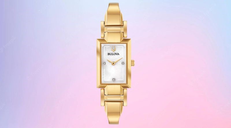 Khung viền và dây đeo được làm từ thép không gỉ cực kì bền bỉ theo thời gian Khung viền và dây đeo được làm từ thép không gỉ cực kì bền bỉ theo thời gian