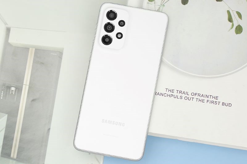 Samsung Galaxy A33 5G được trang bị 4 camera với camera chính có độ phân giải lên đến 48 MP