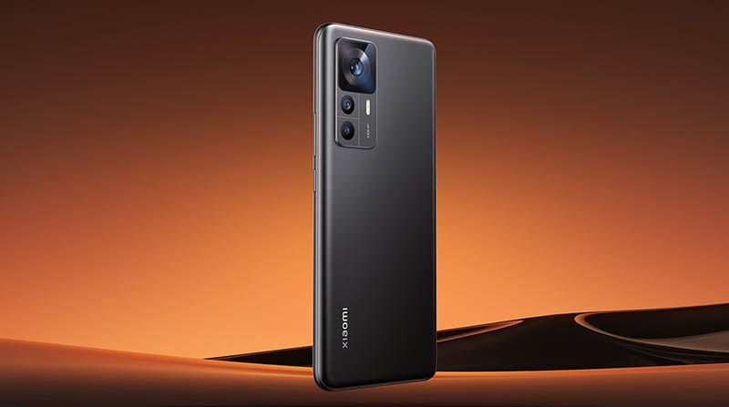 Xiaomi 12T có ngoại hình bắt mắt 