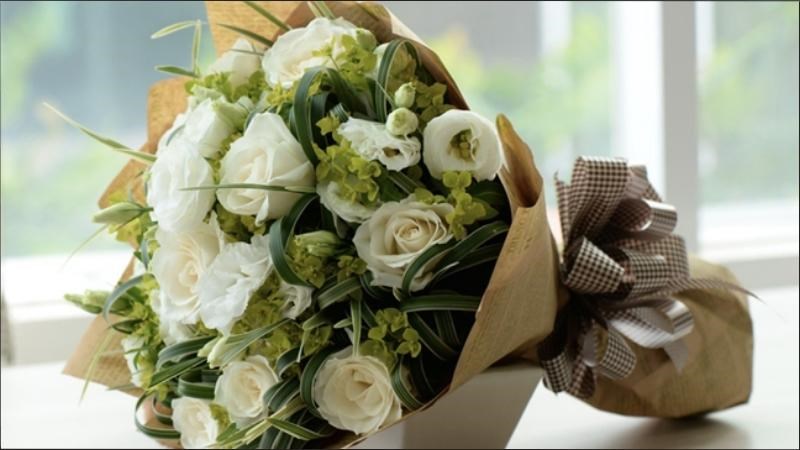 Hoa – món quà an toàn không bao giờ lỗi thời Hoa – món quà an toàn không bao giờ lỗi thời