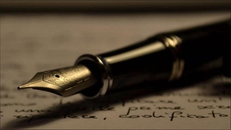 Bút máy và sổ là món quà tặng cô giáo 20 – 10 rất ý nghĩa và thiết thực Bút máy và sổ là món quà tặng cô giáo 20 – 10 rất ý nghĩa và thiết thực