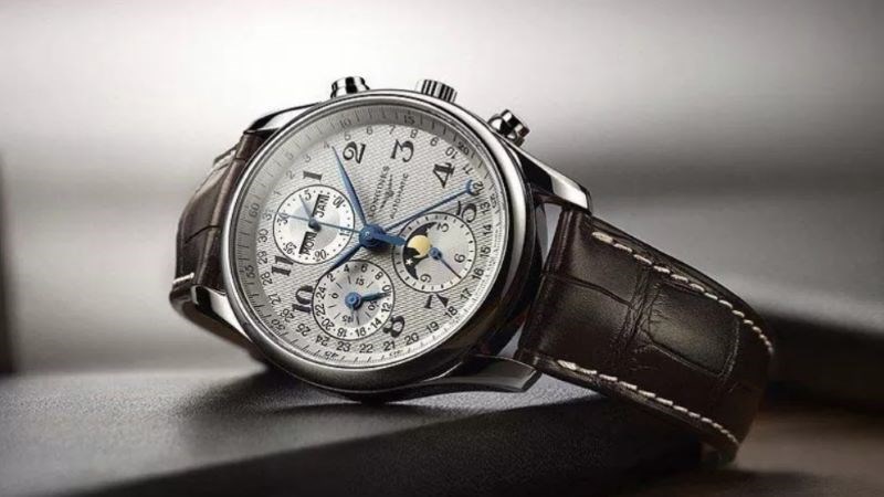 Tính năng Moonphase trên đồng hồ đeo tay Tính năng Moonphase trên đồng hồ đeo tay