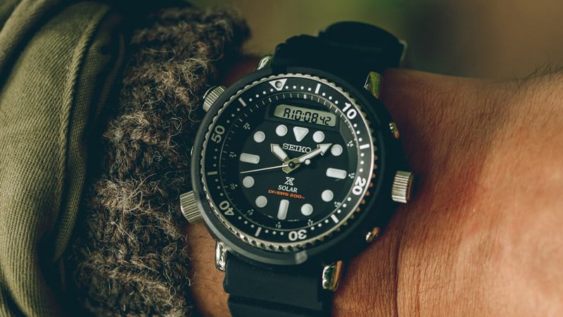 Đồng hồ Seiko nạp pin dễ dàng, cho thời gian tích trữ năng lượng lâu Đồng hồ Seiko nạp pin dễ dàng, cho thời gian tích trữ năng lượng lâu