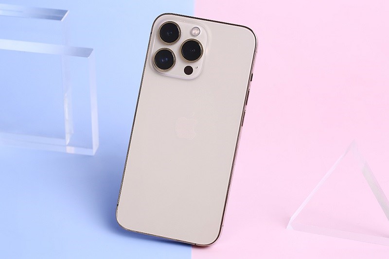 Sở hữu 3 camera khủng Sở hữu 3 camera khủng