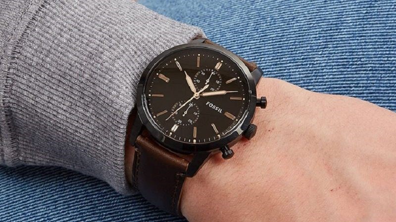 Đồng hồ Fossil sở hữu bộ máy mạnh mẽ và được tạo nên từ những chất liệu cao cấp Đồng hồ Fossil sở hữu bộ máy mạnh mẽ và được tạo nên từ những chất liệu cao cấp