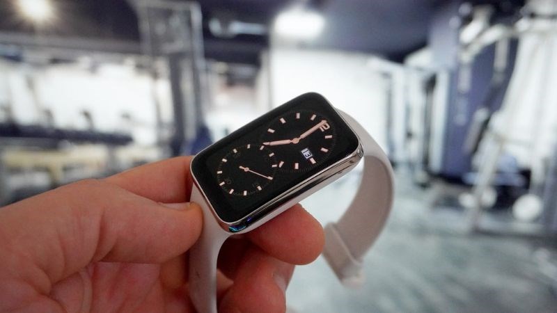 Xiaomi Mi Band 7 Pro thiết kế sang trọng Xiaomi Mi Band 7 Pro thiết kế sang trọng