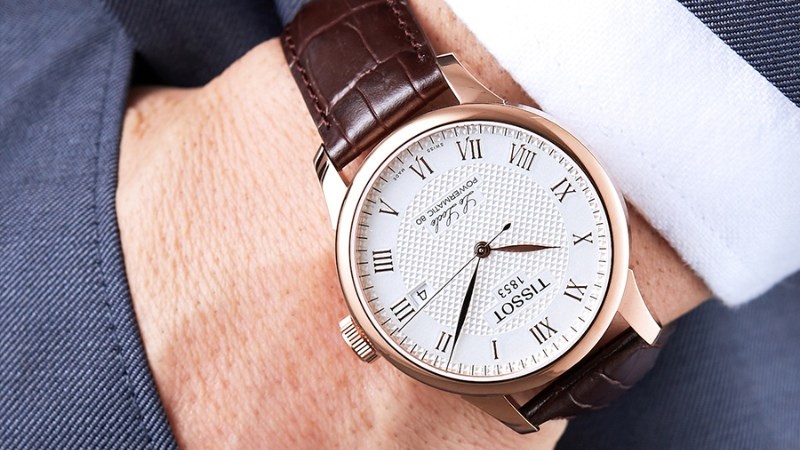 Tissot Le Locle Powermatic 80 sở hữu vẻ đẹp cổ điển pha trộn với hiện đại Tissot Le Locle Powermatic 80 sở hữu vẻ đẹp cổ điển pha trộn với hiện đại