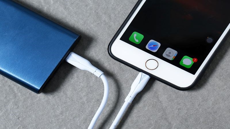 Sạc tương thích với thiết bị sử dụng cổng lightning Sạc tương thích với thiết bị sử dụng cổng lightning