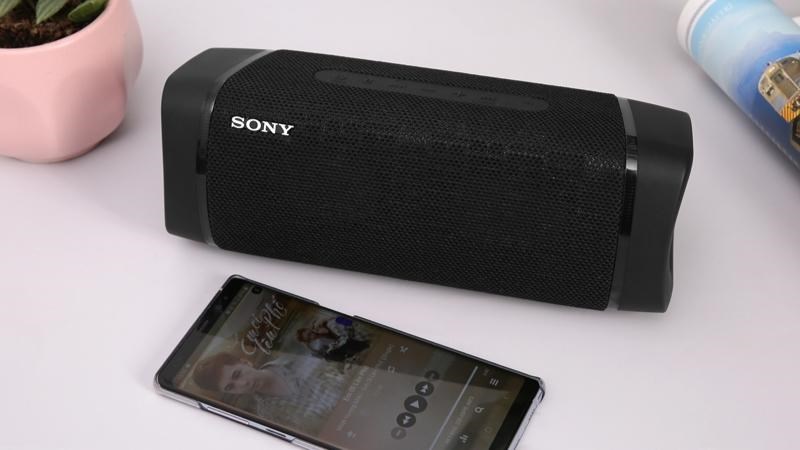 Loa Bluetooth Sony Extra Bass SRS-XB33 Loa Bluetooth Sony Extra Bass SRS-XB33 có thời lượng pin khủng và cực nhiều nút tiện ích