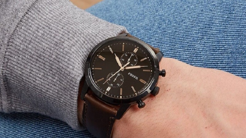 Fossil là thương hiệu đồng hồ nổi tiếng của Mỹ Fossil là thương hiệu đồng hồ nổi tiếng của Mỹ