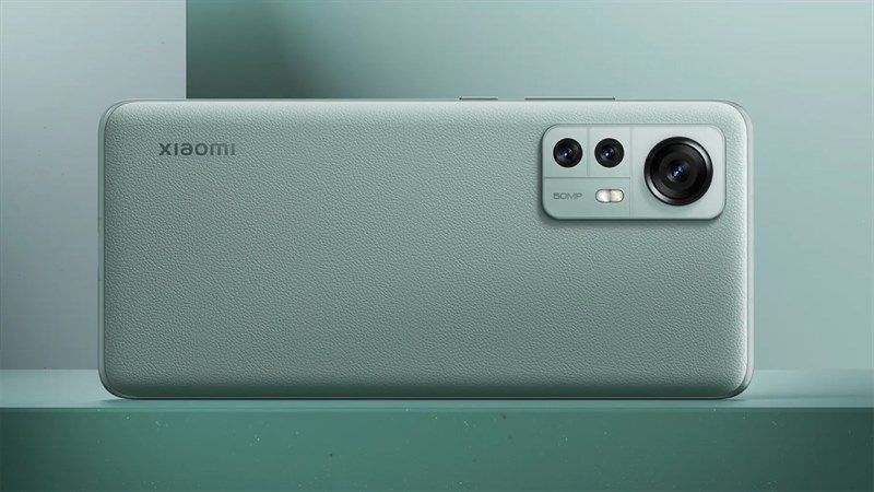 Xiaomi có thiết kế bo tròn giúp tối ưu trải nghiệm cầm nắm