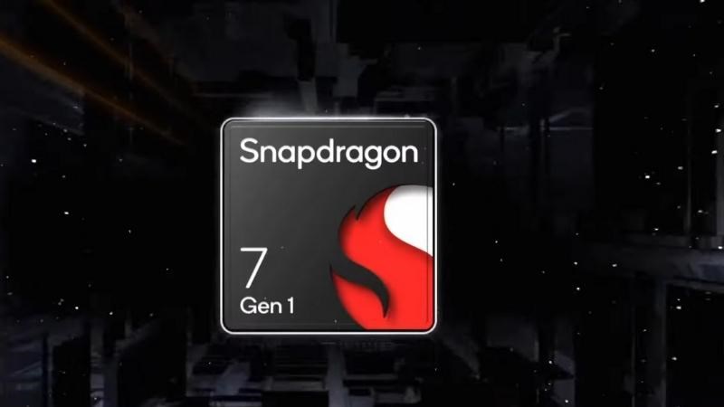 Được trang bị chip Qualcomm Snapdragon 7 Gen 1 có hiệu năng mạnh mẽ.