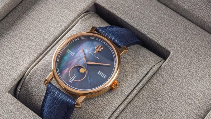 Orphic La Luna sở hữu bộ máy moonphase dùng để đo chu kỳ mặt trăng 