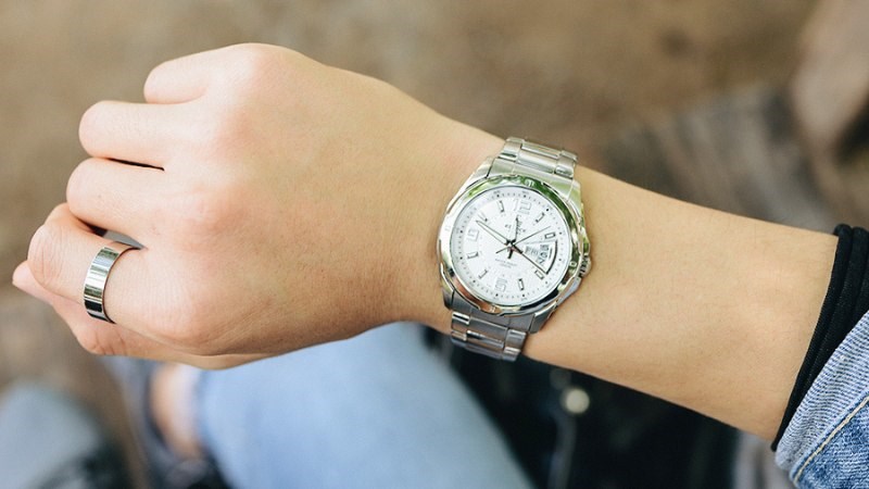 Với nhiều tính năng vượt trội, Casio Edifice sẽ là lựa chọn hoàn hảo dành cho bạn Với nhiều tính năng vượt trội, Casio Edifice sẽ là lựa chọn hoàn hảo dành cho bạn