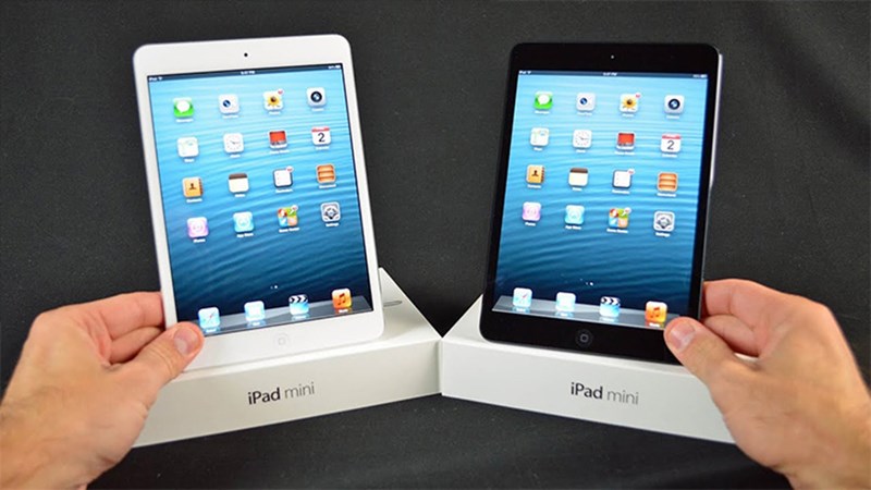 iPad 3 có hai phiên bản màu sắc đơn giản là đen và trắng iPad 3 có hai phiên bản màu sắc đơn giản là đen và trắng