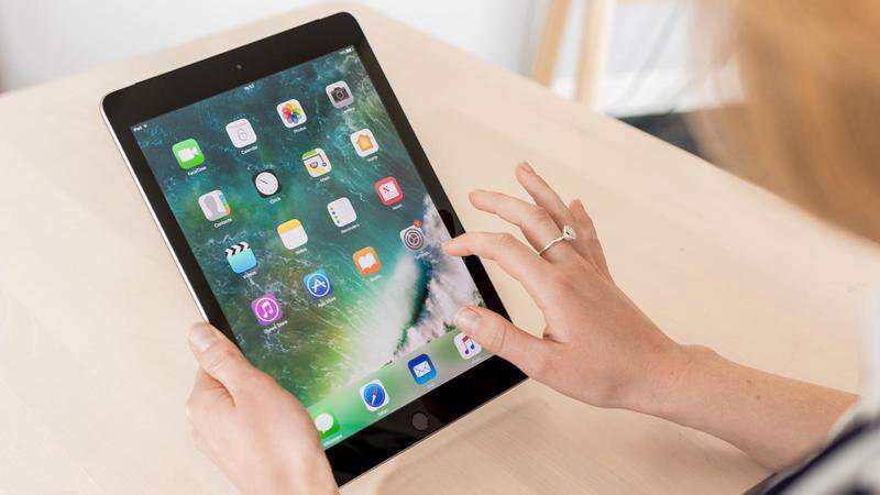Cả iPad Gen 8 và iPad gen 7 đều hỗ trợ thực hiện cuộc gọi FaceTime Cả iPad Gen 8 và iPad gen 7 đều hỗ trợ thực hiện cuộc gọi FaceTime