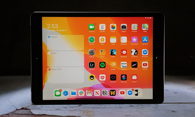iPad Gen 8 chiếm ưu thế hơn về cấu hình xử lý và dung lượng pin iPad Gen 8 chiếm ưu thế hơn về cấu hình xử lý và dung lượng pin