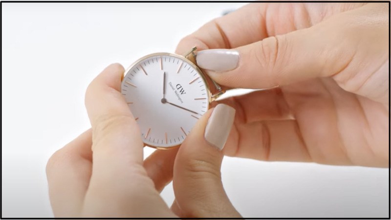Gắn lại thanh lò xo Gắn lại thanh lò xo