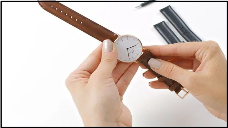 Cố định lại chốt trên dây với đồng hồ Cố định lại chốt trên dây với đồng hồ