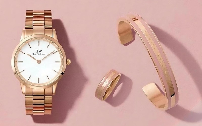 Daniel Wellington Iconic là dòng máy cơ đầu tiên của thương hiệu DW Daniel Wellington Iconic là dòng máy cơ đầu tiên của thương hiệu DW