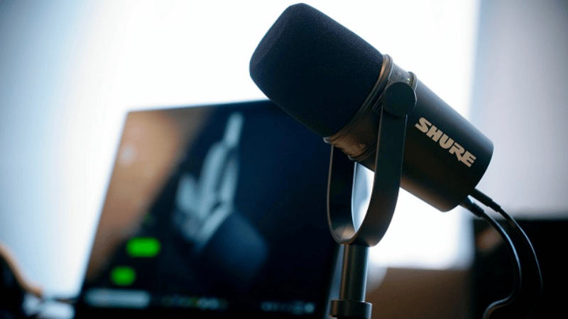 Thiết kế Micro Shure hiện đại, tinh tế