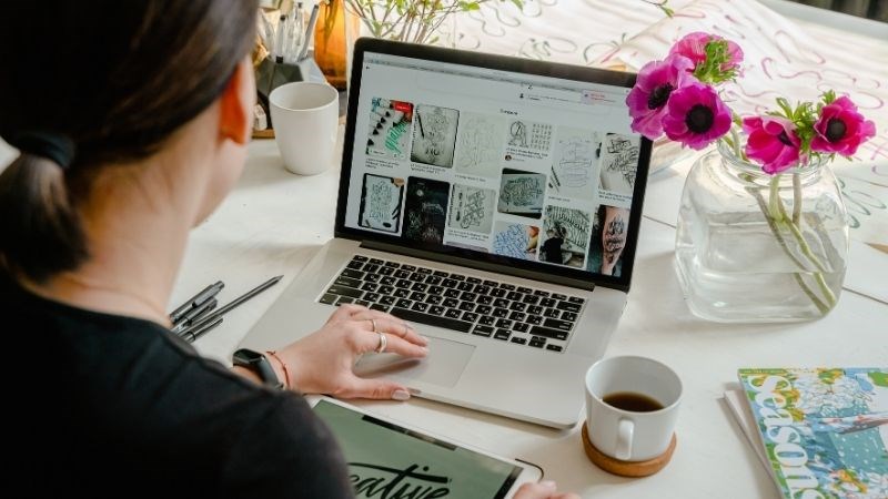 Laptop sẽ gọn, nhẹ hơn máy tính để bàn Laptop sẽ gọn, nhẹ hơn máy tính để bàn