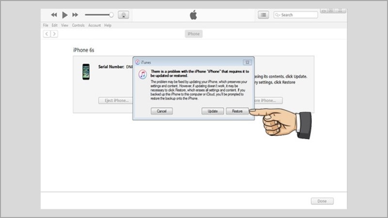 iTunes thông báo Restore iPhone > Chọn Restore 