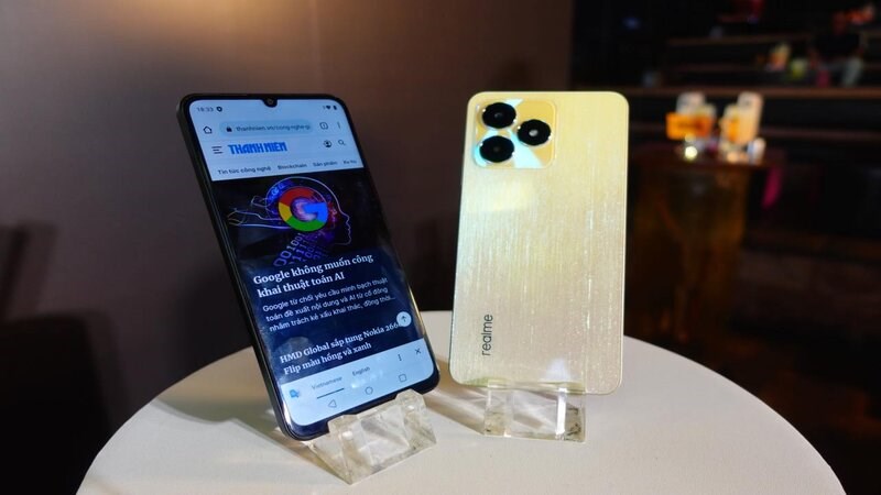 realme C53 gây ấn tượng bởi màn hình khá lớn cùng tần số quét 90Hz
